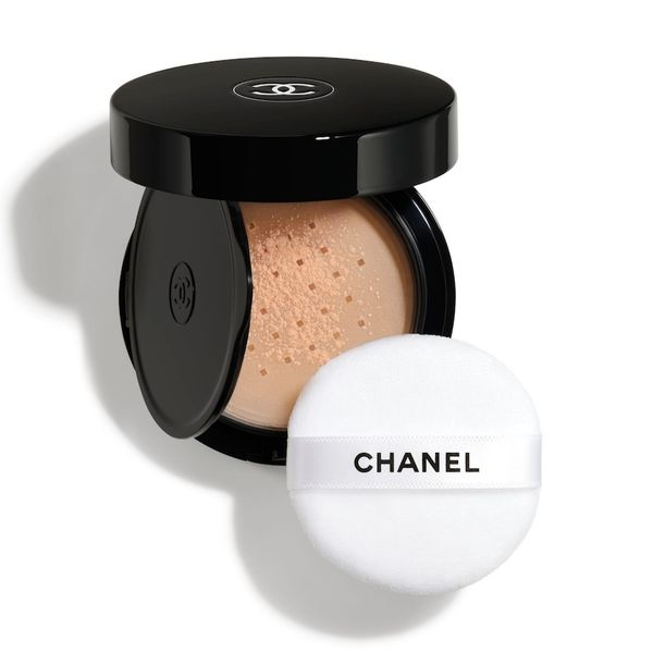 CHANEL CHANEL POUDRE UNIVERSELLE LIBRE PUDER SYPKI DO NATURALNEGO WYKOŃCZENIA MAKIJAŻU.FORMAT PODRÓŻNY. Pudry 6 g 50 - MEDIUM INTENSE. Pudry Chanel. Za 276.00 zł.