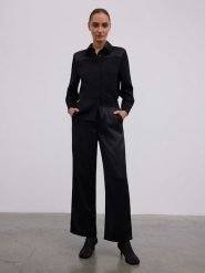 BGN Spodnie w kolorze czarnym rozmiar: 40. Czarne spodnie materiałowe BGN, na co dzień, bez wzorów, z materiału. Za 150.72 zł.