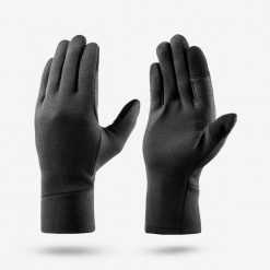 Rękawiczki turystyczne wewnętrzne Forclaz MT500 merino. Czarne rękawiczki SIMOND, bez wzorów, z elastanu, sportowe. Za 69.99 zł.