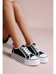 Foreverfolie Sneakersy w kolorze czarnym rozmiar: 37. Czarne trampki Foreverfolie, bez wzorów, bez zapięcia. Za 114.44 zł.
