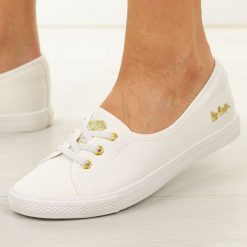 Białe tenisówki damskie Lee Cooper 4043. Białe baleriny Lee Cooper, bez wzorów, z jeansu, z okrągłym noskiem, bez obcasa. Za 159.00 zł.