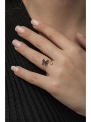 Heliophilia Srebrny pierścionek z cyrkoniami rozmiar: onesize. Szare pierścionki Heliophilia, z cyrkonią, srebrne. Za 60.99 zł.