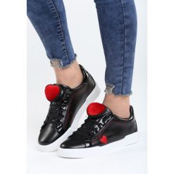 Czarne Buty Sportowe Strange Love. Czarne obuwie sportowe Born2be, bez zapięcia. Za 39.99 zł.