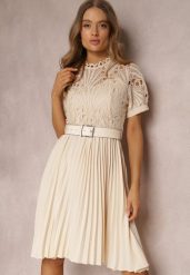 Beżowa Plisowana Sukienka z Paskiem i Koronką Stelly. Brązowe sukienki Renee, na spotkanie biznesowe, na lato, m, z aplikacjami, z koronki, eleganckie, bez kołnierzyka, bez ramiączek, midi, kopertowe. Za 134.99 zł.