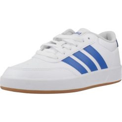 Kapcie ADIDAS BREAKNET 3.0 J Biały. Białe obuwie domowe Adidas, bez wzorów, z syntetyku, bez zapięcia. Za 167.00 zł.