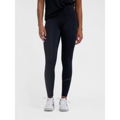 Damskie legginsy z kieszenią Hummel Court. Czarne legginsy Hummel, bez wzorów. Za 254.50 zł.