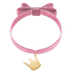 Bransoletka z pozłacaną koroną na bladoróżowej wstążce z podwójną kokardką. Bransoletki Lilou, pozłacane. Za 159.00 zł.