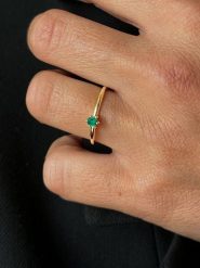 OR Carats Złoty pierścionek z kamieniem szlachetnym rozmiar: 52. Zielone pierścionki OR Carats, z szmaragdem, złote. Za 869.99 zł.