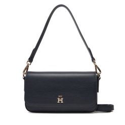Torebka Tommy Hilfiger. Niebieskie torebki klasyczne TOMMY HILFIGER, bez wzorów, bez dodatków. Za 599.99 zł.