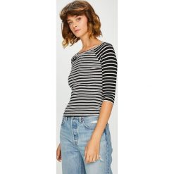 Tally Weijl - Bluzka. Czarne bluzki TALLY WEIJL, l, bez wzorów, z dzianiny, casualowe, bez kołnierzyka, bez ramiączek. W wyprzedaży za 39.90 zł.