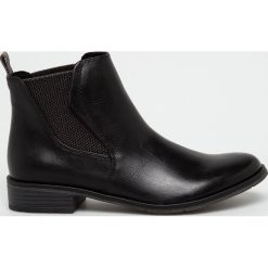 Marco Tozzi - Botki. Czarne botki Marco Tozzi, bez wzorów, z gumy, bez obcasa, na obcasie, bez zapięcia. Za 179.90 zł.
