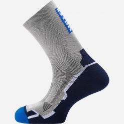 Skarpety do biegania w terenie Millet Intense Mid Socks Szary. Niebieskie skarpety Millet, bez wzorów, z tkaniny. Za 99.00 zł.