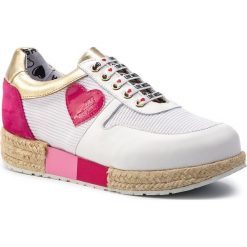 Espadryle LOVE MOSCHINO - JA15273G07JP110B Bia/Bian/Fuxia. Białe espadryle Love Moschino, bez wzorów, z materiału, bez obcasa, na płaskiej podeszwie, bez zapięcia. W wyprzedaży za 579.00 zł.