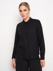 Wiskozowa koszula z kieszeniami - czarny. Czarne koszule Sinsay, l, bez wzorów, z wiskozy, bez kołnierzyka, bez ramiączek. Za 29.99 zł.