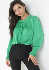 Zielona Bluzka z Wiskozy ze Stójką i Bufiastymi Rękawami Acanthielle. Zielone bluzki Born2be, m, bez wzorów, z wiskozy, bez kołnierzyka, bez ramiączek. Za 34.99 zł.