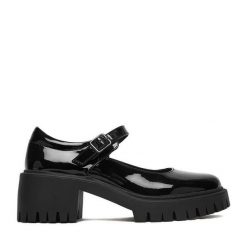 Półbuty DeeZee. Czarne czółenka DeeZee, bez wzorów, bez obcasa, na obcasie, bez zapięcia. Za 159.99 zł.