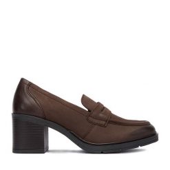 Półbuty Lasocki. Brązowe czółenka Lasocki, bez wzorów, bez obcasa, na obcasie, bez zapięcia. Za 229.99 zł.