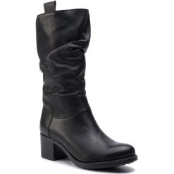Kozaki LASOCKI SM-WMA-011CB. Brązowe kozaki Lasocki, ze skóry, bez obcasa, bez zapięcia. Za 359.99 zł.