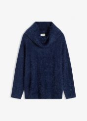 Sweter z golfem z miękkiej przędzy puchowej. Niebieskie golfy bonprix, bez wzorów, z puchu, bez ramiączek. Za 109.99 zł.