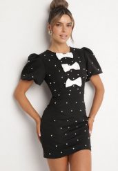 Czarna Dopasowana Sukienka Ozdobiona Kokardkami i Perełkami Nelmoi. Czarne sukienki Born2be, m, z aplikacjami, eleganckie, bez kołnierzyka, bez ramiączek, mini, dopasowane. Za 159.99 zł.
