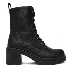 Sztyblety Clara Barson. Czarne botki Clara Barson, bez wzorów, bez obcasa, na słupku, bez zapięcia. Za 179.99 zł.