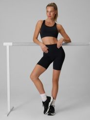 4F Legginsy kolarki treningowe damskie - czarne XL. Czarne legginsy 4f, s, bez wzorów, z dzianiny, z podwyższonym stanem, krótkie. Za 99.99 zł.