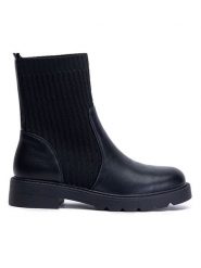 Foreverfolie Sztyblety w kolorze czarnym rozmiar: 37. Czarne botki Foreverfolie, bez wzorów, bez obcasa, bez zapięcia. Za 135.15 zł.