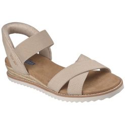 Sandały damskie Skechers Desert Kiss golden Lily. Brązowe sandały Skechers, bez wzorów, z materiału, bez obcasa, bez zapięcia. Za 490.00 zł.