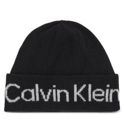 Czapka Calvin Klein. Czarne czapki Calvin Klein, bez wzorów. Za 289.99 zł.