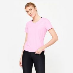 Koszulka fitness damska Domyos krótki rękaw. Czerwone koszulki sportowe DOMYOS, bez wzorów, z elastanu, bez ramiączek, na fitness i siłownię. Za 39.99 zł.