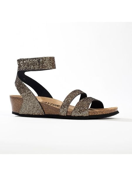 BAYTON Sandały "Otrante" w kolorze brązowym na koturnie rozmiar: 38. Brązowe sandały Bayton, bez wzorów, z otwartym noskiem, bez obcasa, na koturnie, bez zapięcia. Za 149.31 zł.