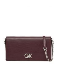 Calvin Klein Torebka K60K612806 Bordowy. Czerwone torebki klasyczne Calvin Klein, bez wzorów, ze skóry, bez dodatków. Za 259.99 zł.