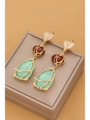 Atelier MIU Pozłacane kolczyki rozmiar: onesize. Białe kolczyki Atelier MIU, pozłacane. Za 39.99 zł.