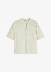 Bawełniana bluzka z krótkim rękawem. Białe bluzki bonprix, bez wzorów, z bawełny, bez kołnierzyka, bez ramiączek. Za 59.99 zł.