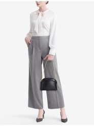 Lia Biassoni Skórzana torebka "Anfora" w kolorze czarnym - 23 x 18 x 8 cm rozmiar: onesize. Czarne torby na ramię Lia Biassoni, bez wzorów, z materiału, na ramię, bez dodatków. Za 260.99 zł.