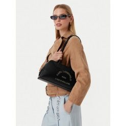 Torebka KARL LAGERFELD. Czarne torebki klasyczne KARL LAGERFELD, bez wzorów, bez dodatków. Za 1,099.00 zł.