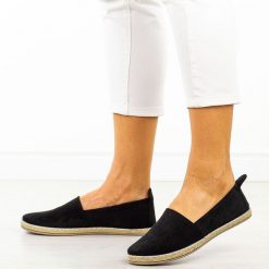 Czarne espadryle damskie, półbuty Potocki 16332. Czarne espadryle POTOCKI, bez wzorów, z zamszu, bez obcasa, bez zapięcia. Za 89.00 zł.
