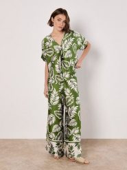 Apricot Spodnie w kolorze zielonym rozmiar: S. Zielone spodnie materiałowe Apricot, na co dzień, s, bez wzorów, z materiału. Za 82.99 zł.