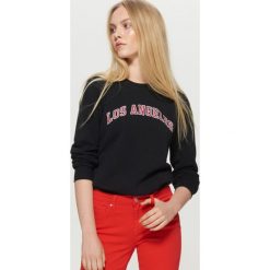 Bluza z napisem - Czarny. Czarne bluzy Cropp, l, bez wzorów, bez kaptura. Za 79.99 zł.