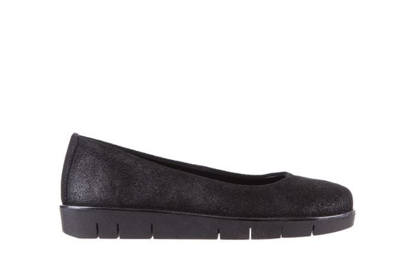 Baleriny The Flexx D1039-07 Black, Czarny, Skóra naturalna - 37. Czarne baleriny The Flexx, bez wzorów, ze skóry, bez obcasa, na koturnie. W wyprzedaży za 149.00 zł.