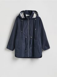 Kurtka parka z kapturem - granatowy. Niebieskie kurtki Reserved, l, bez wzorów, z tkaniny, z kapturem. Za 179.99 zł.