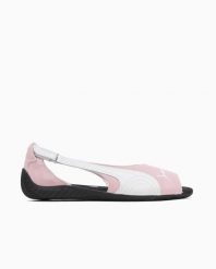 Klapki damskie Puma Speedcat. Białe klapki Puma, bez wzorów, ze skóry, bez obcasa. Za 270.99 zł.