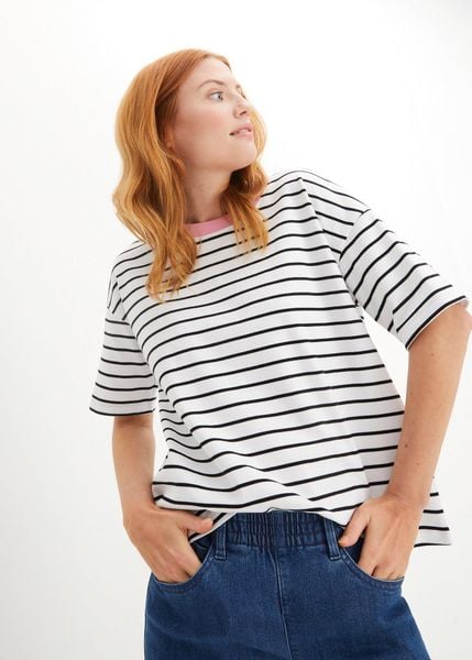 T-shirt oversize z grubej bawełny organicznej. Białe t-shirty bonprix, bez wzorów, z bawełny, bez kołnierzyka, bez ramiączek. Za 54.99 zł.