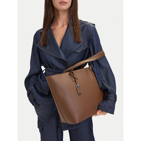 Torebka JENNY. Brązowe shopper Jenny, bez wzorów, bez dodatków. Za 139.99 zł.