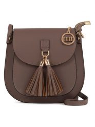 Mia Tomazzi Skórzana torebka "Farsaglia" w kolorze brązowym - 21 x 23 x 8 cm rozmiar: onesize. Brązowe torby na ramię Mia Tomazzi, z aplikacjami, z materiału, na ramię, bez dodatków. Za 303.06 zł.