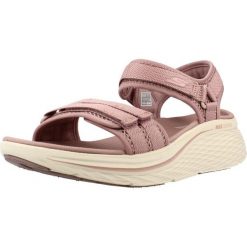 Sandały SKECHERS MAX CUSHIONING ELITE 2.0 Rose. Fioletowe sandały Skechers, bez wzorów, z materiału, bez obcasa, bez zapięcia. Za 248.99 zł.