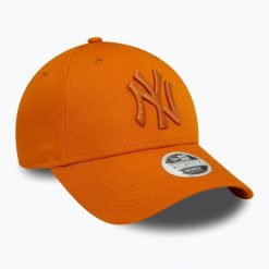 Czapka z daszkiem damska New Era League Essential 9FORTY New York Yankees. Brązowe czapki New Era, bez wzorów. Za 109.99 zł.