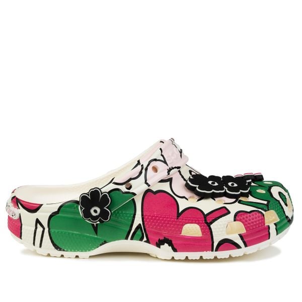 Klapki damskie sportowe Crocs MARIMEKKO CLASSIC CLOG. Klapki Crocs, bez wzorów, z materiału, bez obcasa. Za 259.00 zł.
