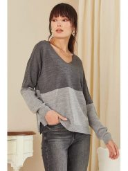 Milan Kiss Sweter w kolorze szarym rozmiar: XL. Szare swetry Milan Kiss, xl, bez wzorów, bez ramiączek. Za 110.21 zł.