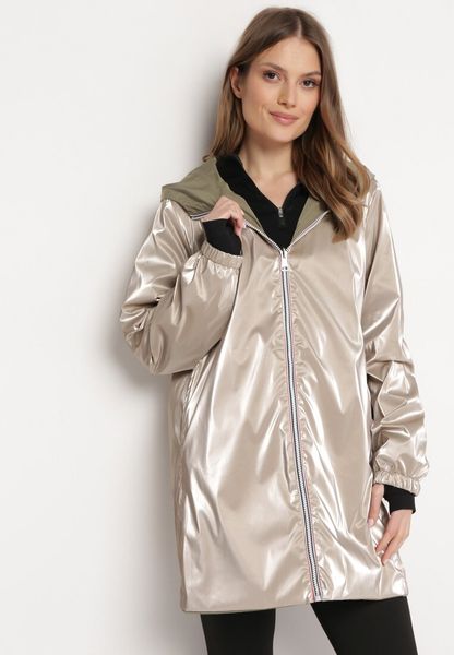 Ciemnozielona Kurtka Dwustronna z Nieodpinanym Kapturem i Metalicznym Efektem Lirednil. Zielone kurtki Born2be, l, bez wzorów. Za 99.99 zł.